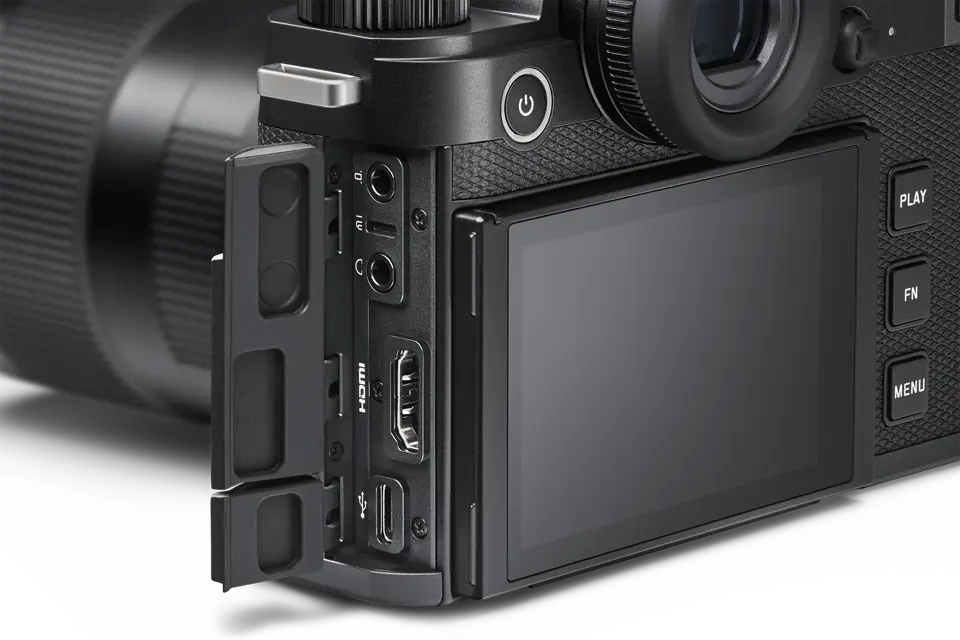 Ports of Leica SL3-S